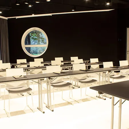 Courtyard By Marriott Berlin