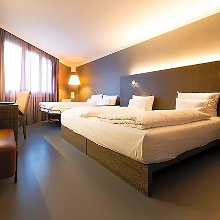 Courtyard By Marriott Berlin Hotel Teltow