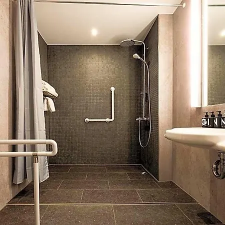 Courtyard By Marriott Berlin 4*