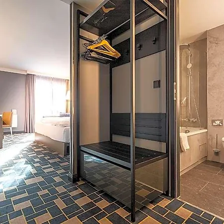 Courtyard By Marriott Berlin Hotel