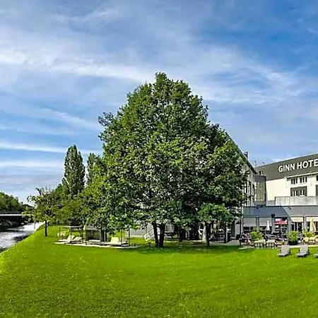 Courtyard By Marriott Berlin Hotel