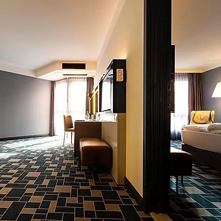 Hotel Courtyard By Marriott Berlin