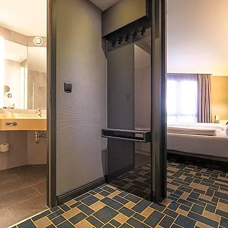 Hotel Courtyard By Marriott Berlin Teltow