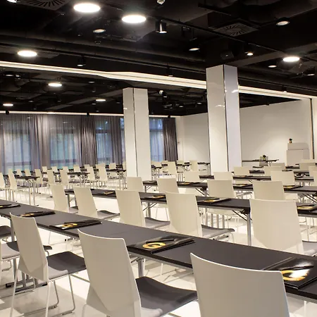 Courtyard By Marriott Berlin Teltow