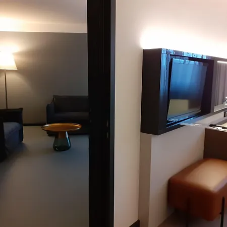Hotel Courtyard By Marriott Berlin 4*