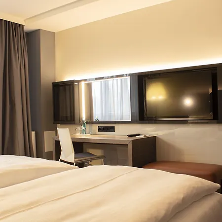 Courtyard By Marriott Berlin Hotel Teltow
