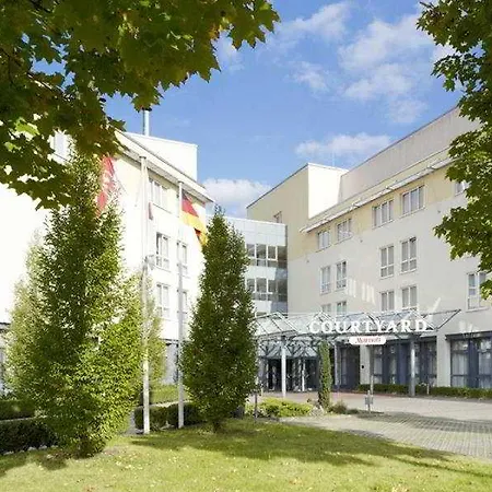 فندق Courtyard By Marriott Berlin تلتو