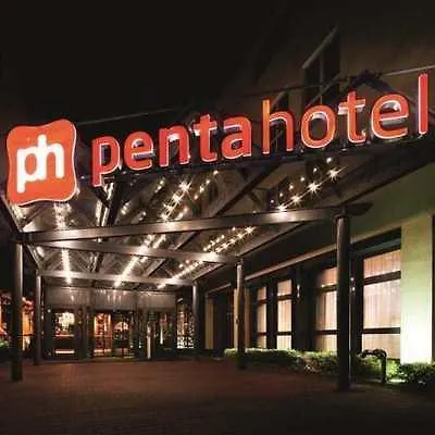 Courtyard By Marriott Berlin 酒店 泰尔托