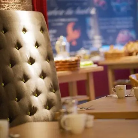 Courtyard By Marriott Berlin 酒店 4*