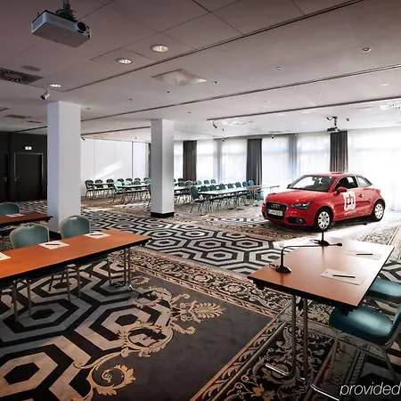 Courtyard By Marriott Berlin 4* 泰尔托