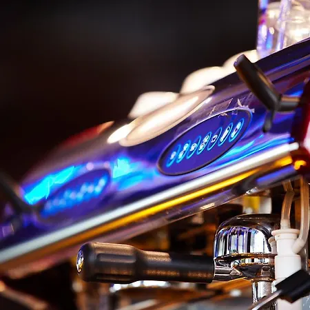 Hotel Courtyard By Marriott Berlin 4*