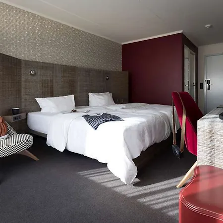 Courtyard By Marriott Berlin Hotel