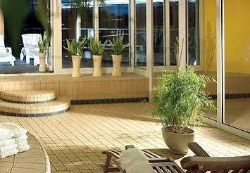 Courtyard By Marriott Berlin Hotel 4*