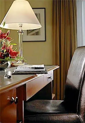 Courtyard By Marriott Berlin 4*