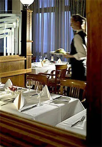 Courtyard By Marriott Berlin Hotel 4*