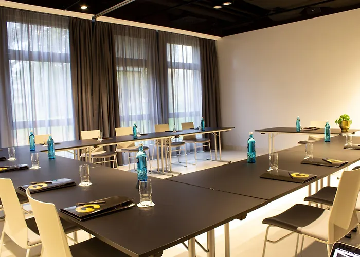 Courtyard By Marriott Berlin Hotel Teltow