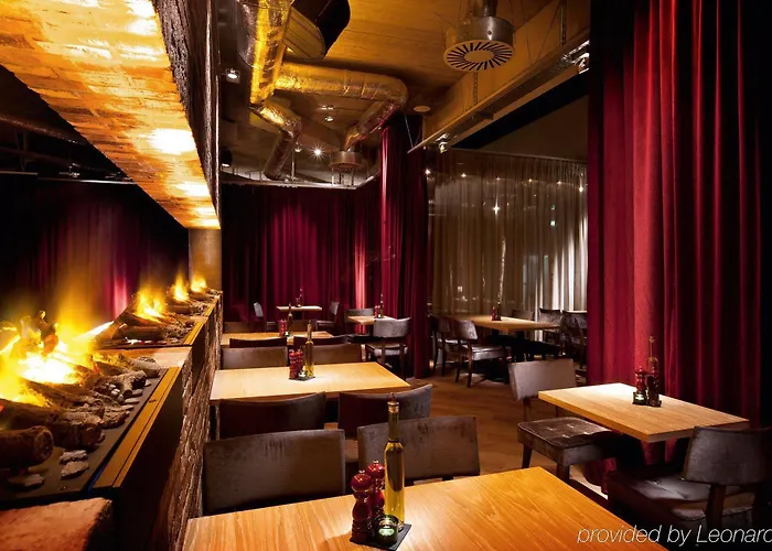 Courtyard By Marriott Berlin Hotel 4*