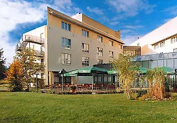 Courtyard By Marriott Berlin Hotel 4*